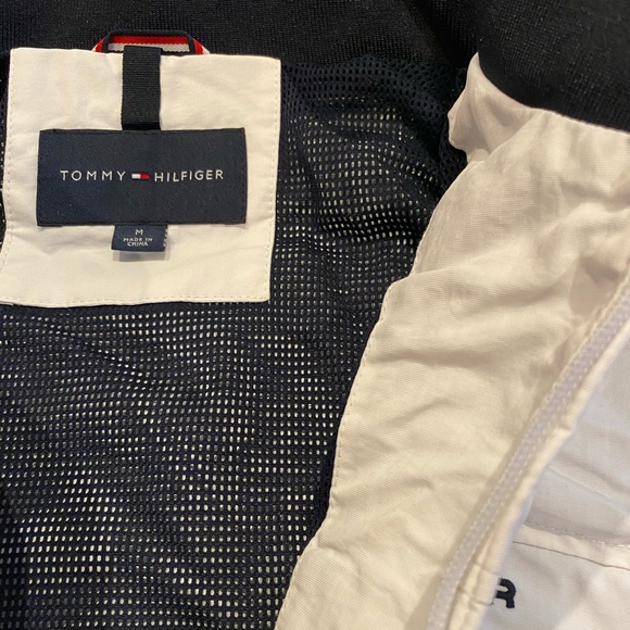 Tommy Hilfiger White Jacket/Windbreaker - Picture 3 of 4